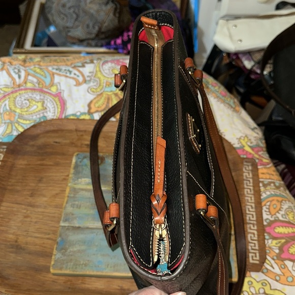 Dooney & Bourke Black Lexington Essential LeatherTote Handbag + Dust Bag (Z1) - Picture 3 of 11